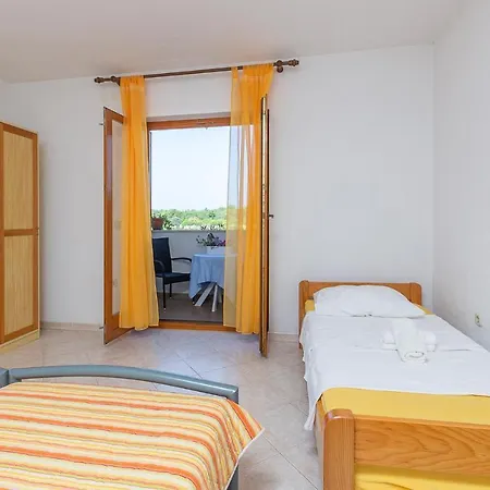 Amazing In With Kitchen Apartment *