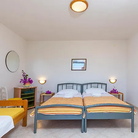 Amazing In With Kitchen Apartman